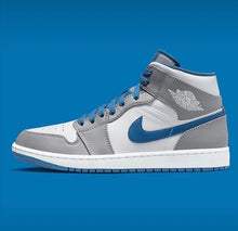 Charger l&#39;image dans la galerie, Air Jordan 1 Mid True Blue
