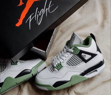 Charger l&#39;image dans la galerie, Air Jordan 4 Seafoam
