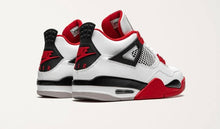 Charger l&#39;image dans la galerie, Air Jordan 3 OG Fire Red
